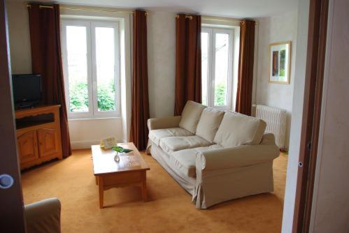 Hotel Beausejour Vic-sur-Cère Quarto foto
